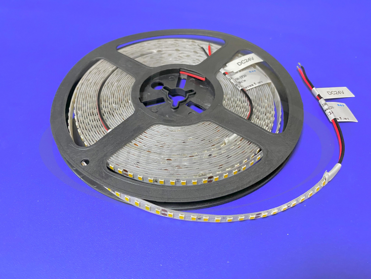 Новая LED лента с повышенной светоотдачей 24V IP20 12W Новая LED лента с повышенной светоотдачей 24V IP20 12W